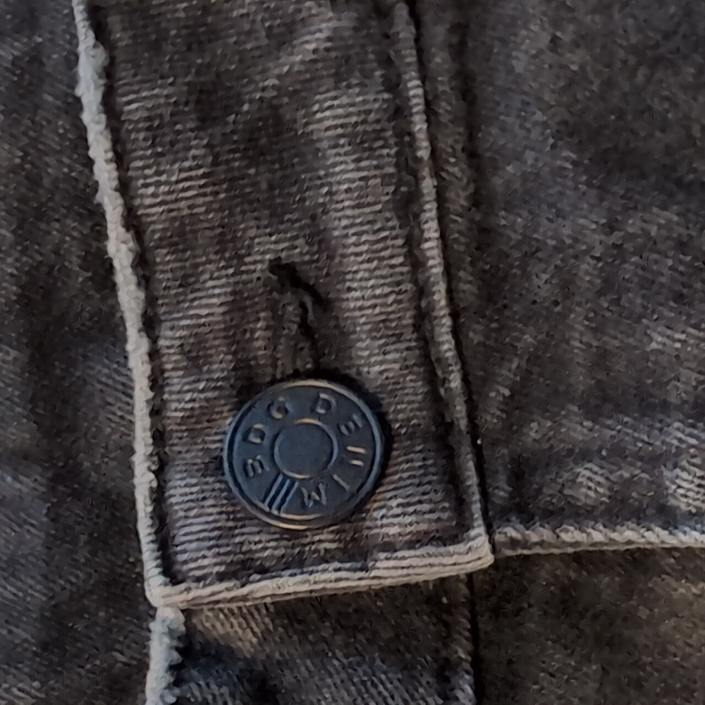 BDG High Waisted Short Shorts - 30 - Picture 2 of 4